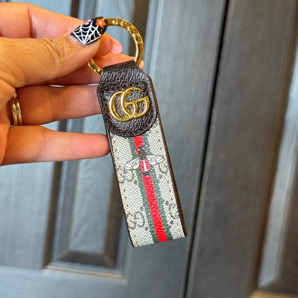 Gucci Brown and Red Stripe Key Holder